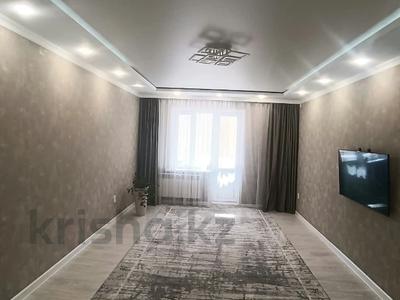3-бөлмелі пәтер · 83.3 м² · 6/9 қабат, Самал 92, бағасы: 35 млн ₸ в Уральске