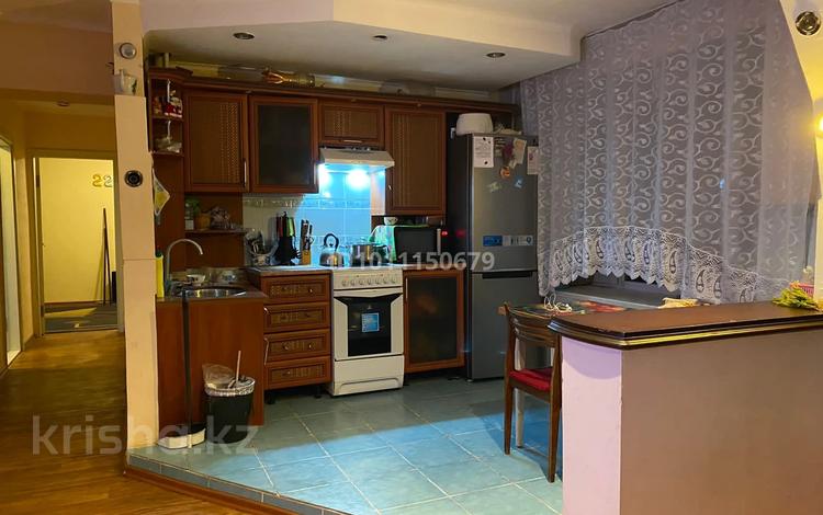 3-бөлмелі пәтер · 71.7 м² · 4/5 қабат, Водников 2 — За остановкой борцов революции, Затон, бағасы: 16.8 млн ₸ в Семее — фото 2