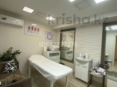 Аренда коммерческой недвижимости в Астане: Салоны красоты · 12 м² за 250 000 〒 Салоны красоты · 12 м² за 250 000 〒 в Астане, Есильский р-н