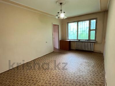 2-комнатная квартира, 42 м², 1/5 этаж, Жастар 33 за 11 млн 〒 в Талдыкоргане, мкр Жастар