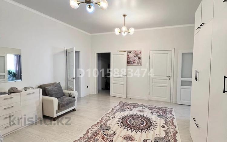 2-комнатная квартира · 94.7 м² · 6/8 этаж, мкр. Алтын орда, Мангилик 7к4 за 32 млн ₸ в Актобе — фото 2