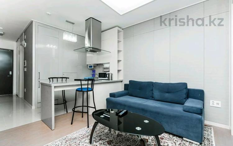 1-комнатная квартира, 48 м², 23/28 этаж посуточно, Кошкарбаева 10/1 — Тауелсиздык за 20 000 〒 в Астане, Алматы р-н — фото 10