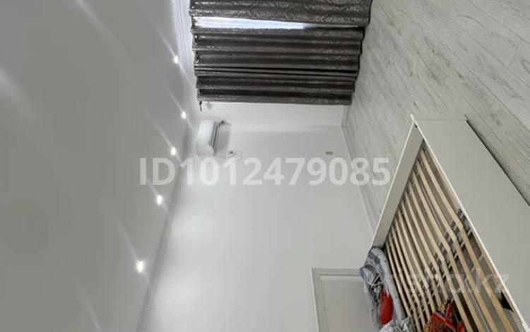 1-бөлмелі пәтер · 49 м² · 10/10 қабат, мкр Нурсая, Т. Жумагалиева 15, бағасы: 22 млн ₸ в Атырау — фото 2