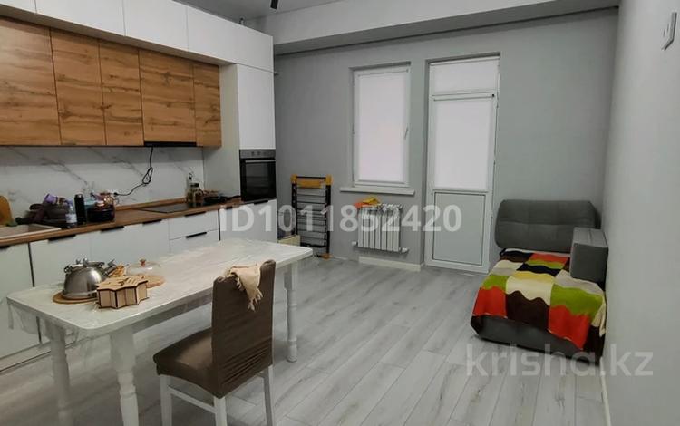 1-бөлмелі пәтер · 70 м² · 1/4 қабат, ул. Кубаш Медеубаева 22Б — Рынок Көктем, бағасы: 180 000 ₸ в Атырау, мкр Авангард-2 — фото 2