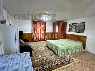 Жеке үй · 1 бөлме · 30 м², Обозная(Кулагер) 9, бағасы: 20 000 ₸ в Бурабае