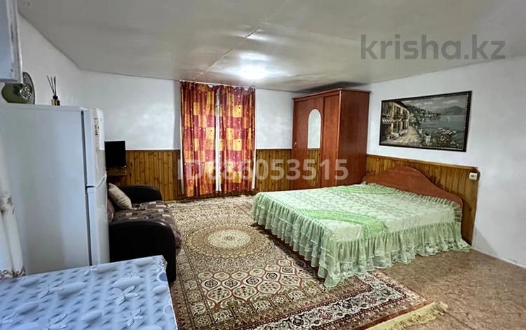 Жеке үй · 1 бөлме · 30 м², Обозная(Кулагер) 9, бағасы: 20 000 ₸ в Бурабае — фото 25