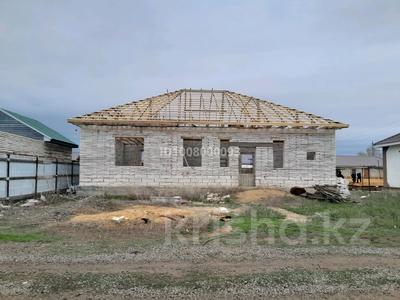 Дача · 3 комнаты · 140 м² · 8 сот., Кумжол за 6 млн 〒 в Актобе, жилой массив Акжар-2
