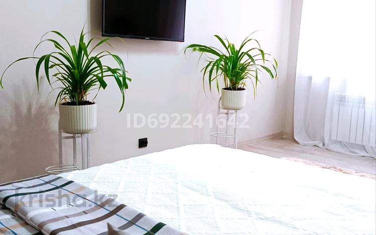 1-комнатная квартира · 40 м² · 7/9 этаж, мкр Юго-Восток, Таттимбета за 15 000 ₸ в Караганде, Казыбек би р-н — фото 29