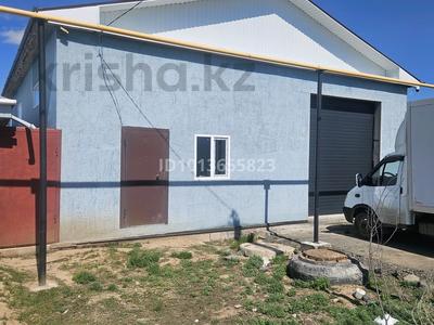 Гараж · 150 м² · Султан Бейбарыс 24 — Район мечети, бағасы: 300 000 ₸ в Талапкер 