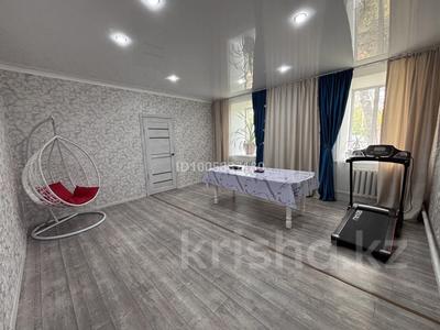 4-комнатная квартира · 100 м² · 1/1 этаж, Кенесары 18 за 8.5 млн ₸ в 