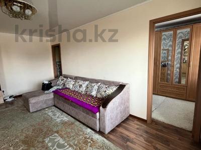 Пәтерлер в Абай обл.: 2-бөлмелі пәтер · 44.3 м² · 5/5 қабат, Момышулы, бағасы: 19.9 млн 〒 2-бөлмелі пәтер · 44.3 м² · 5/5 қабат, Момышулы, бағасы: 19.9 млн 〒 в Семее