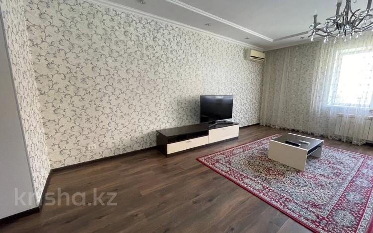 3-комнатная квартира · 107.7 м² · 2/5 этаж, мкр. Алтын орда за 300 000 ₸ в Актобе — фото 2