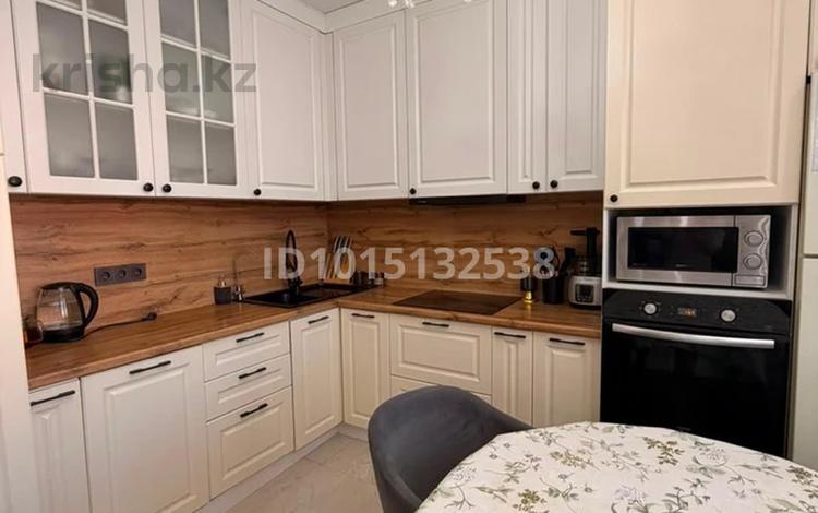 3-комнатная квартира · 88.4 м² · 2/15 этаж, Кайыма Мухамедханова 17/1 — ул. Нарикбаева за 50 млн ₸ в Астане, Есильский р-н — фото 2