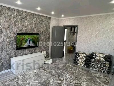 2-комнатная квартира · 64 м² · 3/5 этаж, Бульвар Гарышкерлер 50 — ТД Сина за 130 000 〒 в Жезказгане