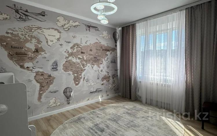 3-бөлмелі пәтер · 80 м² · 3/5 қабат, мкр. Алтын орда, бағасы: 33 млн ₸ в Актобе — фото 2