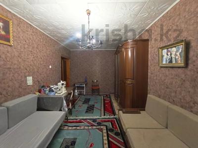 4-комнатная квартира, 78 м², 4/5 этаж, Мкр Салтанат за 16.5 млн 〒 в Таразе
