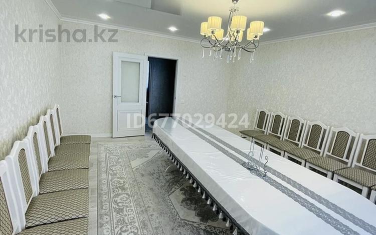 5-комнатная квартира, 140 м², 6/9 этаж, 9 35 за 45 млн 〒 в Темиртау — фото 2