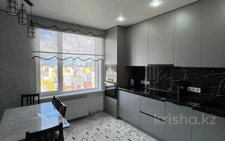 2-комнатная квартира · 60 м² · 17/20 этаж, Роза Багланова 12/5 за 330 000 ₸ в Астане, Нура р-н — фото 2