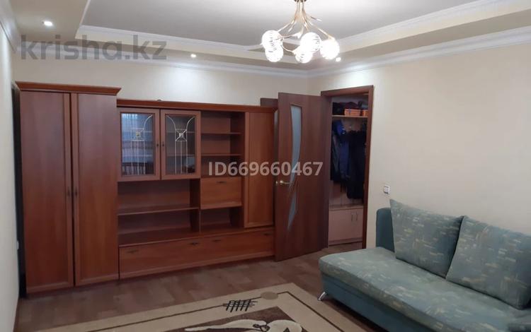 1-комнатная квартира · 42 м² · 1/10 этаж, Бекхожина 11 — Майры-Ткачева за 19.5 млн ₸ в Павлодаре — фото 2