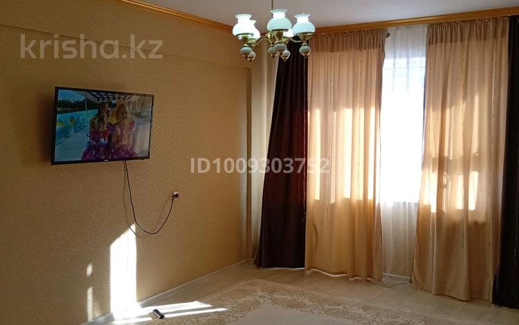 2-комнатная квартира · 44 м² · 4/5 этаж, Абая 17 — Квартира находится в центре города. Рядом расположен Драмтеатр, супер за 13 млн ₸ в Атырау — фото 2