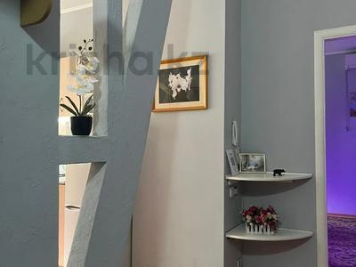Аренда квартир по часам в Алматы: 1-комнатная квартира · 46 м² · 1/5 этаж · по часам, ГУМ! Тулебаева 32 за 3 000 〒 1-комнатная квартира · 46 м² · 1/5 этаж · по часам, ГУМ! Тулебаева 32 за 3 000 〒 в Алматы, Алмалинский р-н
