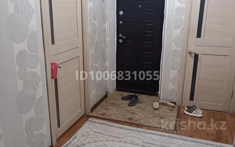4-бөлмелі пәтер · 85 м² · 1 қабат, мкр Геолог, Ануарбек Аққұлов 41 — Рядом магазин Қияқы, бағасы: 17.5 млн ₸ в Атырау — фото 2