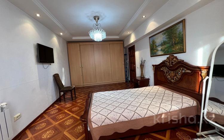 2-бөлмелі пәтер · 68 м² · 6/8 қабат, Кабанбай батыра 138, бағасы: 350 000 ₸ в Алматы, Алмалинский р-н — фото 2