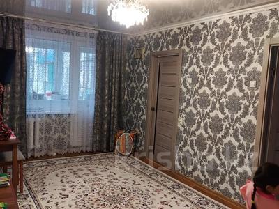 3-комнатная квартира, 48 м², 4/5 этаж, ихсанова 73 за 14.5 млн 〒 в Уральске