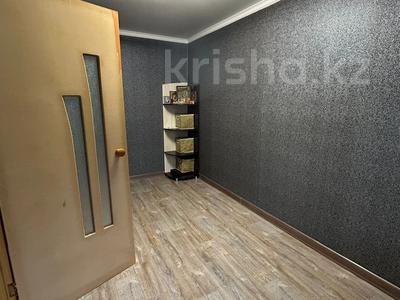 2-бөлмелі пәтер · 44 м² · 1 қабат, Кв-л ЖБИ — СШ №50 // остановка ДК ЖБИ, бағасы: ~ 8.3 млн ₸ в Караганде
