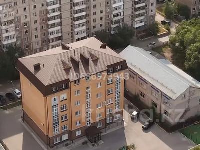 3-бөлмелі пәтер, 100 м², 4/6 қабат, мкр Юго-Восток, Таттимбета 19/14 — Таттимбета - Муканова, бағасы: 55 млн 〒 в Караганде, Казыбек би р-н