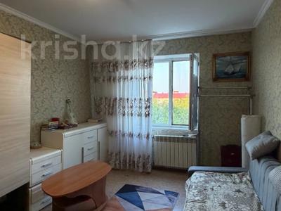 3-комнатная квартира · 70 м² · 4/5 этаж, мкр 8, гришина за 17.5 млн ₸ в Актобе