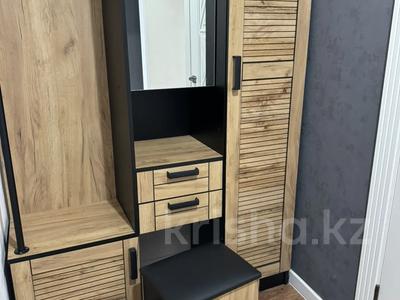 2-комнатная квартира · 52 м² · 4/5 этаж, Север 5 за 200 000 〒 в Шымкенте