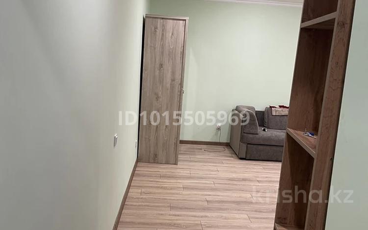 1-бөлмелі пәтер · 32 м² · 2/4 қабат, Наурызбай Батыра 68 — Наурызбай батыра Айтике би, бағасы: 300 000 ₸ в Алматы, Алмалинский р-н — фото 2