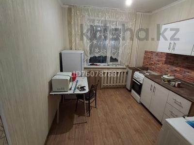 Продажа квартир в Карагандинской обл.: 1-комнатная квартира · 41 м² · 3/5 этаж, Майкудук, Мкр Голубые пруды 14 за 14.5 млн 〒 1-комнатная квартира · 41 м² · 3/5 этаж, Майкудук, Мкр Голубые пруды 14 за 14.5 млн 〒 в Караганде, Алихана Бокейханова р-н