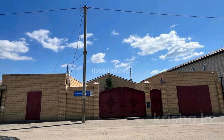Жеке үй · 5 бөлме · 275 м² · 8 жүзд., Желтоксан 153 — Толстого, бағасы: 100 млн ₸ в Павлодаре — фото 19