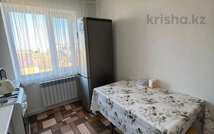 3-бөлмелі пәтер · 65 м² · 8/9 қабат, 11-й мкр. 9, бағасы: 20 млн ₸ в Актобе, мкр Авиатор — фото 2