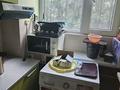2-бөлмелі пәтер · 44 м² · 2/5 қабат, Назарбаева 19, бағасы: 250 000 ₸ в Караганде, Казыбек би р-н — фото 2