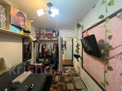 2-бөлмелі пәтер · 44 м² · 3/5 қабат, Майкудук, 13й микрорайон, бағасы: 8 млн ₸ в Караганде, Алихана Бокейханова р-н