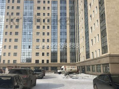 3-комнатная квартира, 103 м², 4/8 этаж, Мәңгілік Ел за 45 млн 〒 в Астане, Есильский р-н