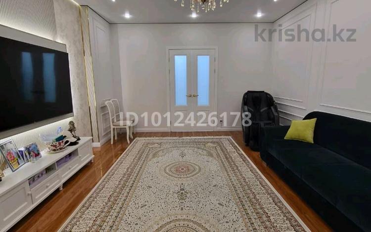 3-комнатная квартира · 110 м² · 2/16 этаж, Сыганак 52/1 — ОБМЕН 4 КОМ МОЕЙ ДОПЛАТОЙ за 120 млн ₸ в Астане, Есильский р-н — фото 2