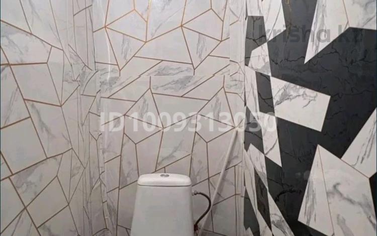 2-комнатная квартира · 40 м² · 7/9 этаж, Курмангазы 111 — Льва Толстого за 7.6 млн ₸ в Уральске, мкр Школьник — фото 5