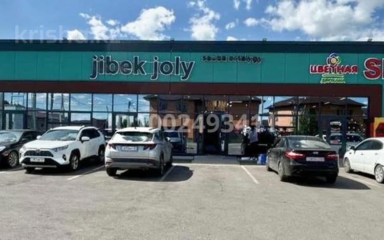 Свободное назначение, магазины и бутики · 1800 м² за 1.3 млрд ₸ в Жибек Жолы — фото 2