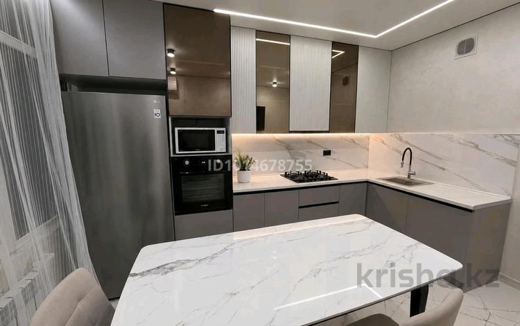 3-бөлмелі пәтер · 90 м² · 6/9 қабат, Алмагүл ш/а. 16, бағасы: 35 млн ₸ в Атырау, мкр. Алмагуль — фото 2