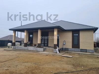 Отдельный дом · 5 комнат · 200 м² · 10 сот., Юго-Запад — Исатая Тайманова за 85 млн 〒 в Актобе, жилой массив Юго-Запад-1