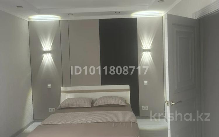1-комнатная квартира · 50 м² · 1/5 этаж, 15-й мкр. 46 за 2 000 ₸ в Актау, 18-й мкр  — фото 2