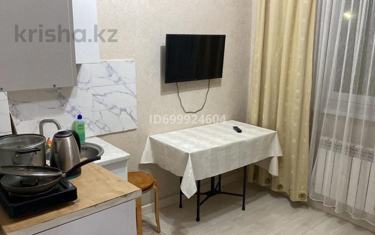 1-бөлмелі пәтер · 15 м², Ахмет Байтурсынова 39, бағасы: 7 500 ₸ в Астане, Алматы р-н — фото 2