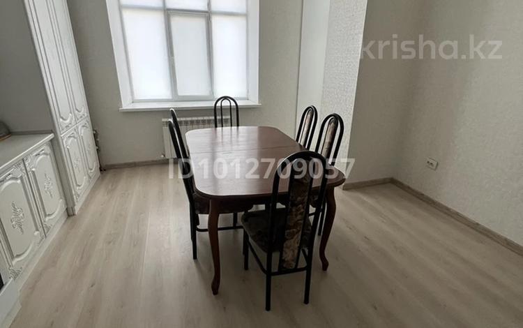 3-комнатная квартира · 106 м² · 1/5 этаж, мкр. Алтын орда 9 за 47 млн ₸ в Актобе — фото 2