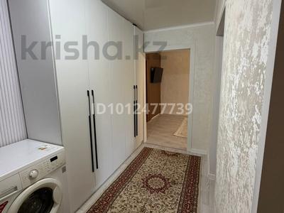 3-комнатная квартира · 60 м² · 1/5 этаж, мкр 8, Улица Братьев Жубановых 296/3 за 200 000 ₸ в Актобе