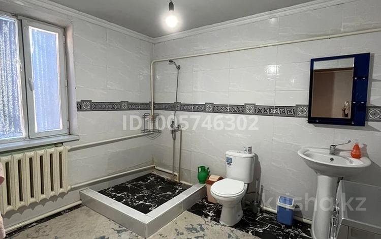 Жеке үй · 2 бөлме · 70 м² · 90 жүзд., Тұтқабаев 29а — Рядом Керуен Сарай, бағасы: 120 000 ₸ в Туркестане — фото 8