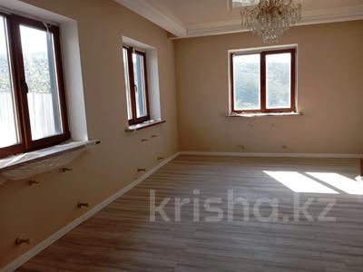 Жеке үй · 4 бөлме · 145 м² · 8 сот., мкр Карагайлы, Бокеевой 44, бағасы: 80 млн 〒 в Алматы, Наурызбайский р-н